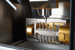 ARUM 4X-450 фрезерный станок для зуботехнической лаборатории