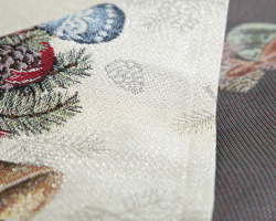Скатерть-наперон 100х100см Mix&Match Home Еловые ветки бежевая