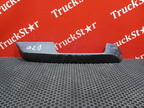 Накладка ручки капота правая 2018г