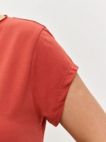 Футболка оверсайз с рукавами крылышками