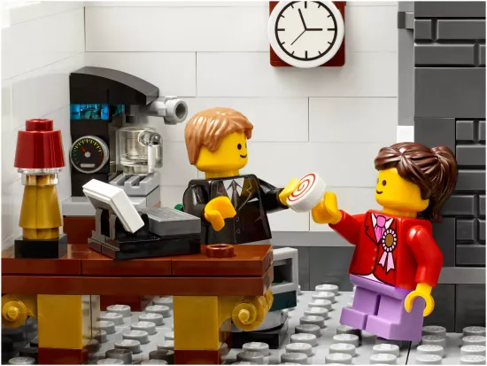 Конструктор LEGO Creator 10251 Брикбанк, 2380 дет.