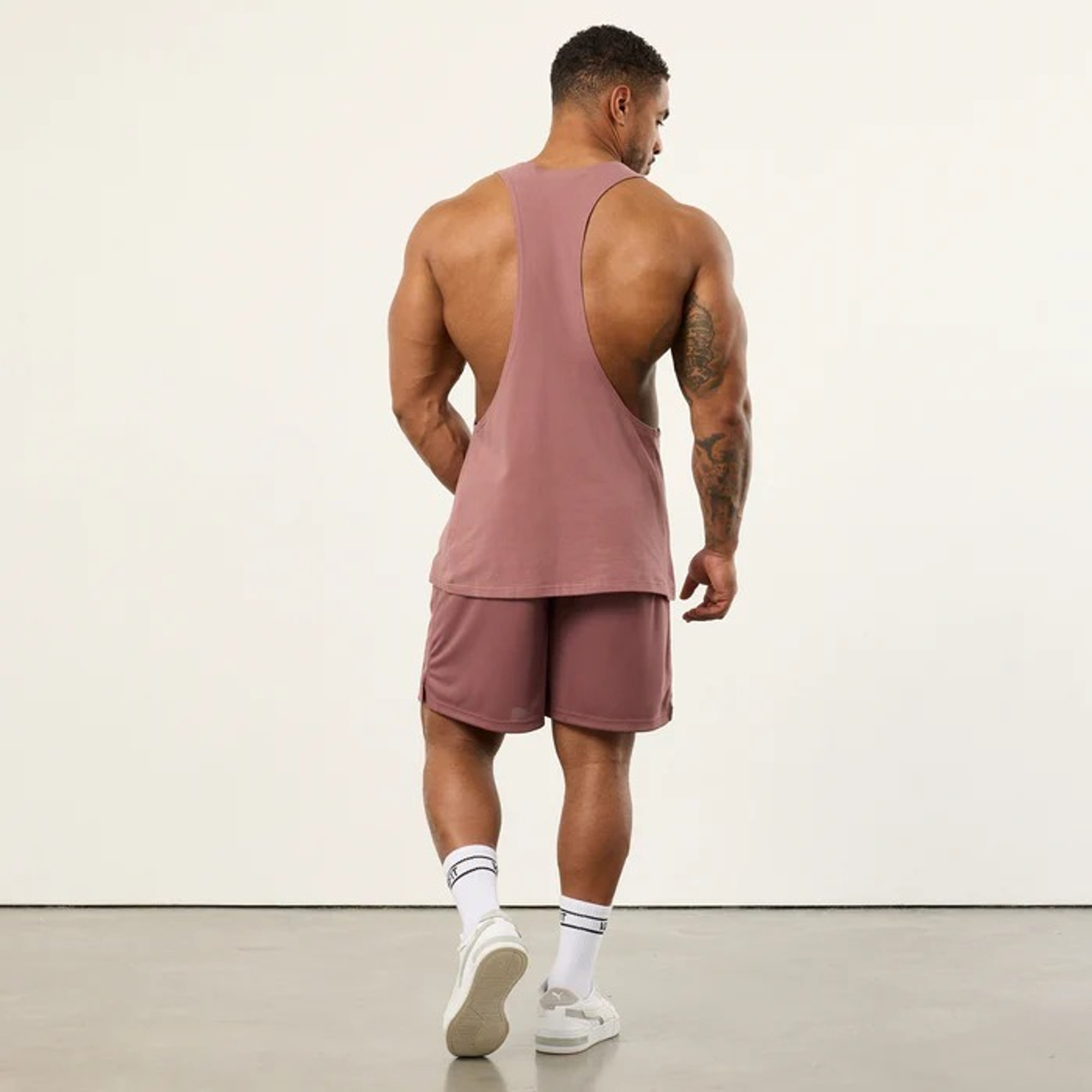 Шорты VANQUISH Bodybuilding Mesh Shorts Dark Mauve