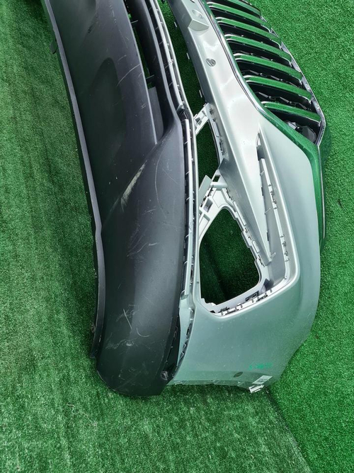 Бампер передний Hongqi HS5 (2019-н.в.)