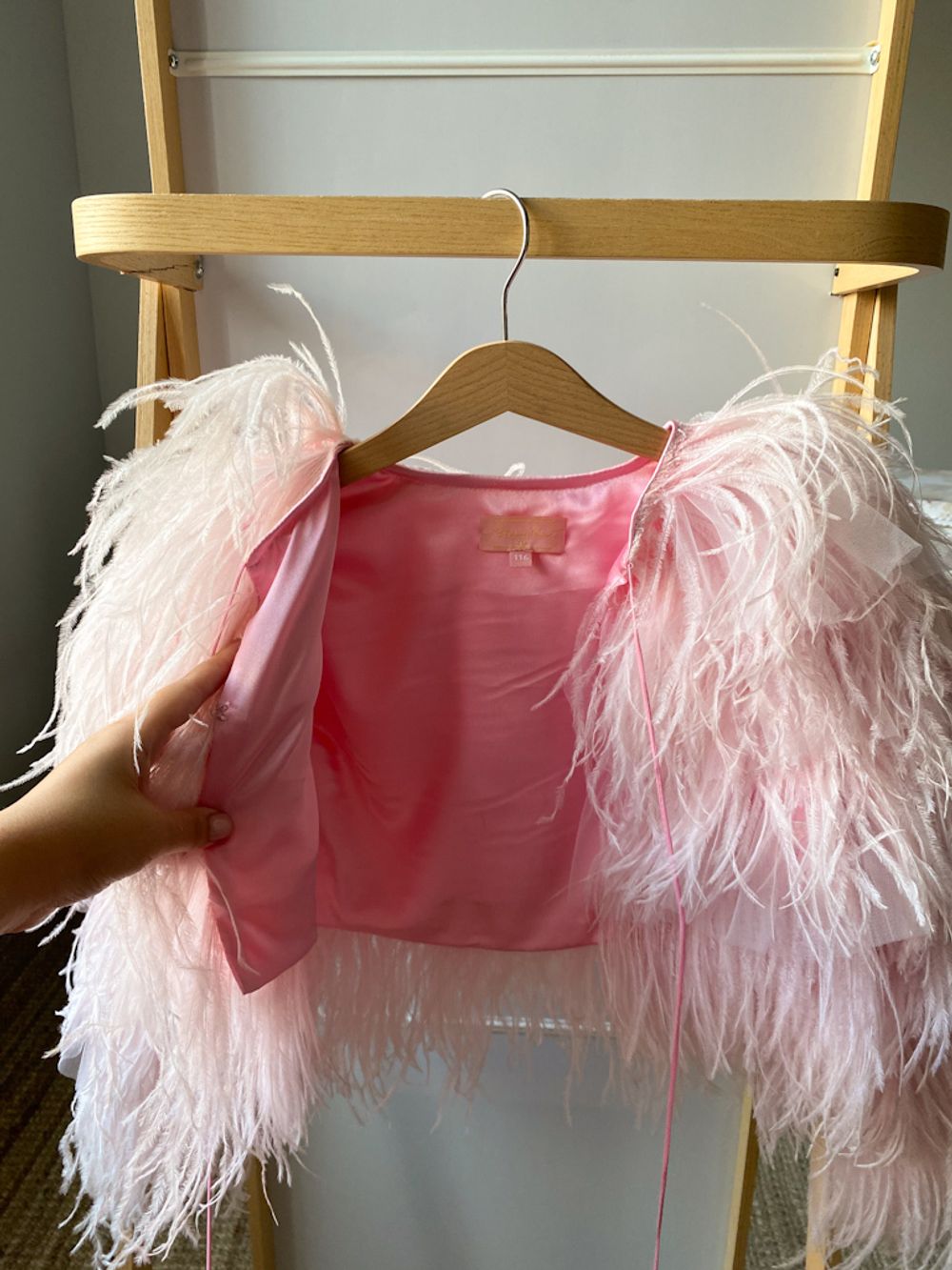 Кейп из перьев страуса Sasha Kim, 116