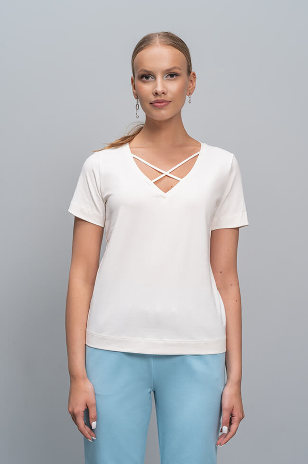 22702 Джемпер женский (молочный)