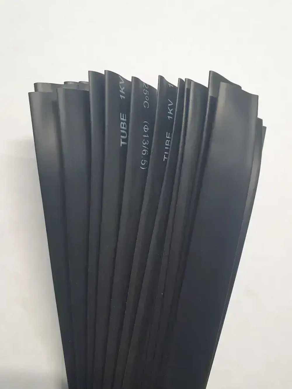 Трубка термоусадочная чёрная 13/6,5 50м