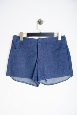 Шорты свободного кроя, визуально на 44 размер