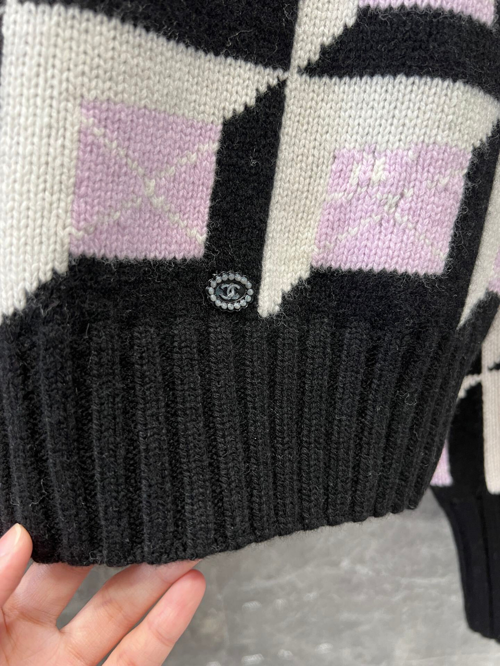 Chanel Sweatshirt