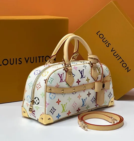 Сумка Louis Vuitton East West LV x TM