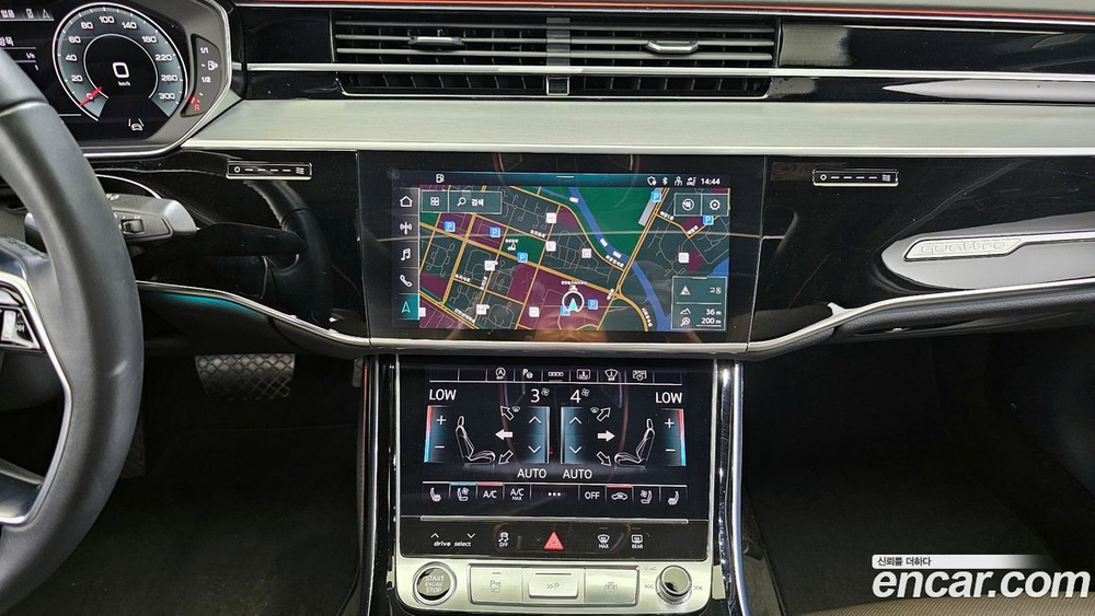 Audi A8 (D5) 55 TFSI Quattro LWB (12.2021)