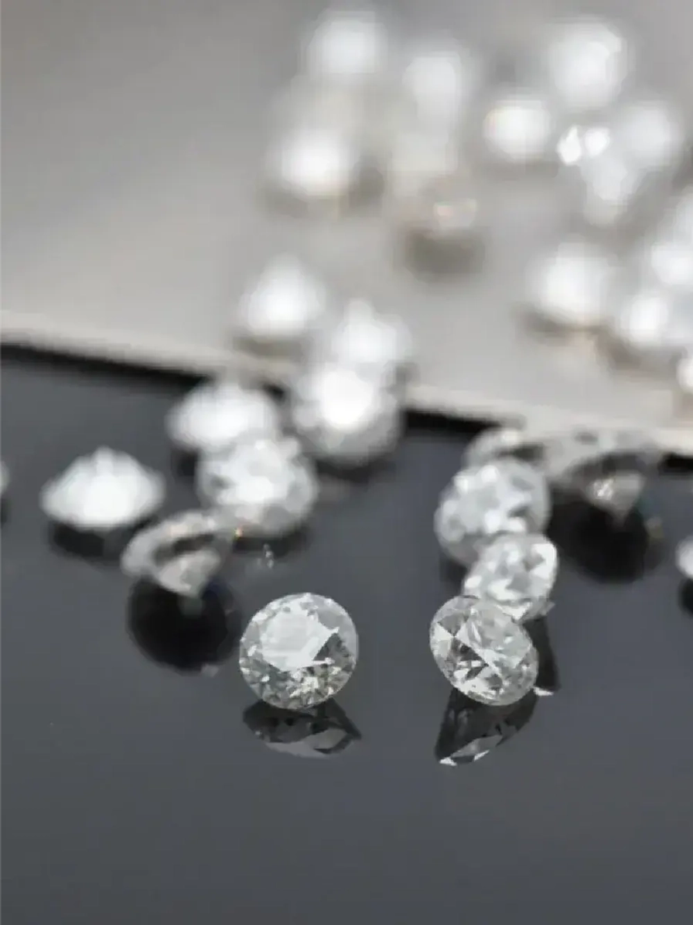 Муассанит 2,5мм ,D/VVS1 -3шт