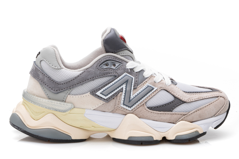 New Balance 9060 (Grey/Beige)