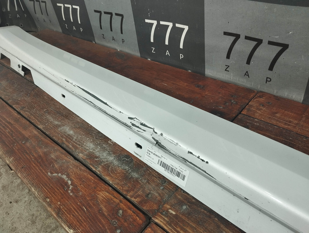 Накладка порога левого BMW 5-Series (G30) 17-20 Б/У Оригинал 51777475603