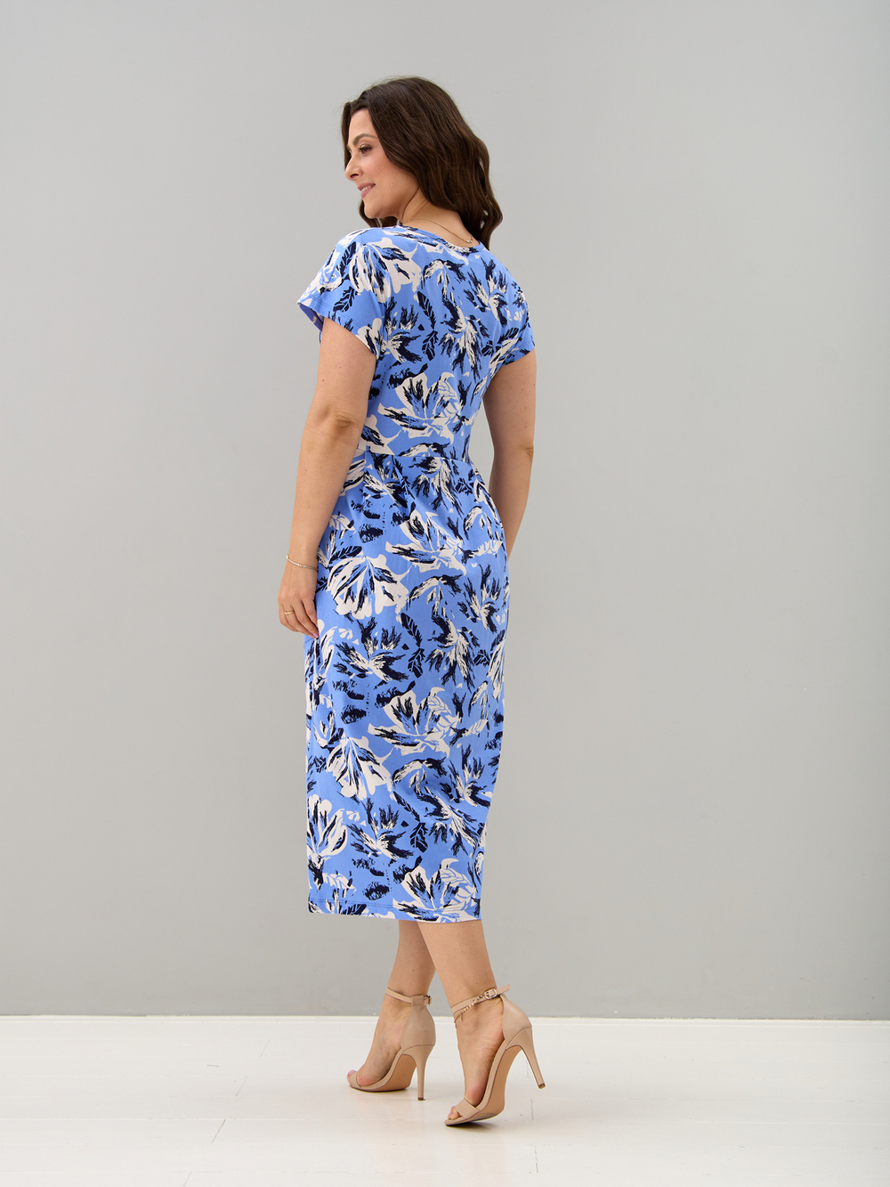 Платье П-026/небесный-экрюлистья