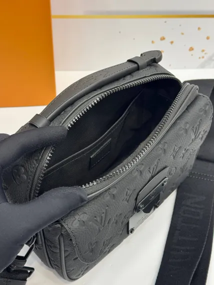 Сумка-мессенджер Louis Vuitton S-lock черный