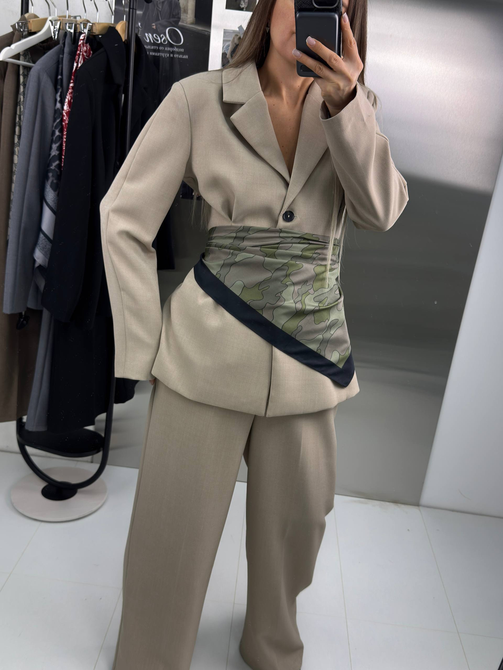 Костюм жен. М-1 беж.