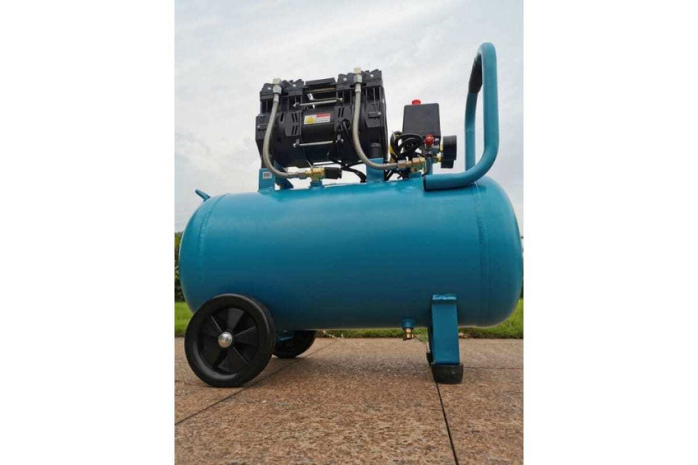 Компрессор Sturm безмасляный, бесшумный, профессионал, 1500Вт AC93250OL