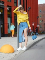 Лонгслив оверсайз с вырезом лодочка