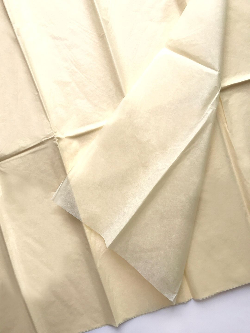 Бумага тишью 50 х 66 см (10 листов), кремовая