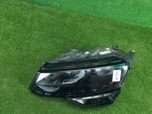 Фара левая Skoda Karoq (2017-2021) галоген