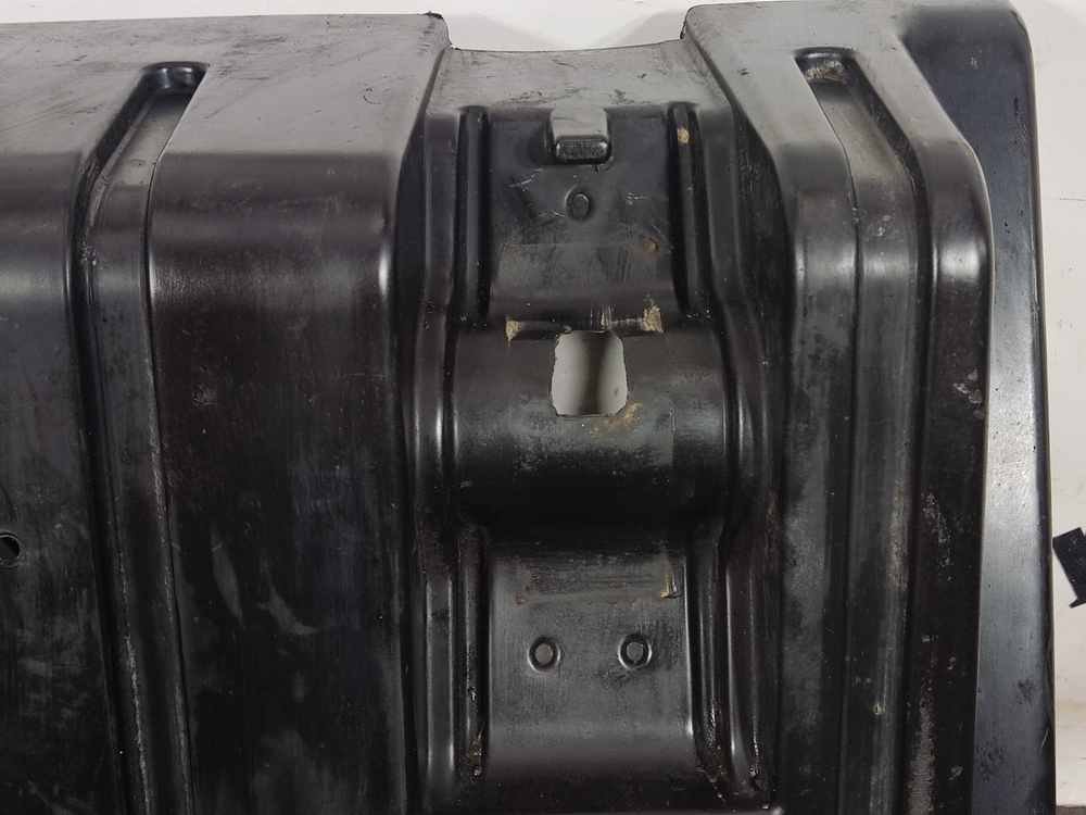 Крыло заднее передняя часть 2023г