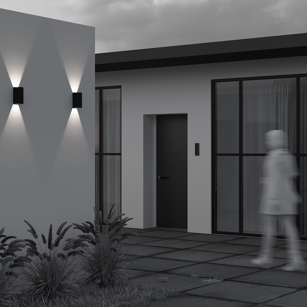 Уличный настенный светодиодный светильник Maytoni Drape O526WL-L10B3K