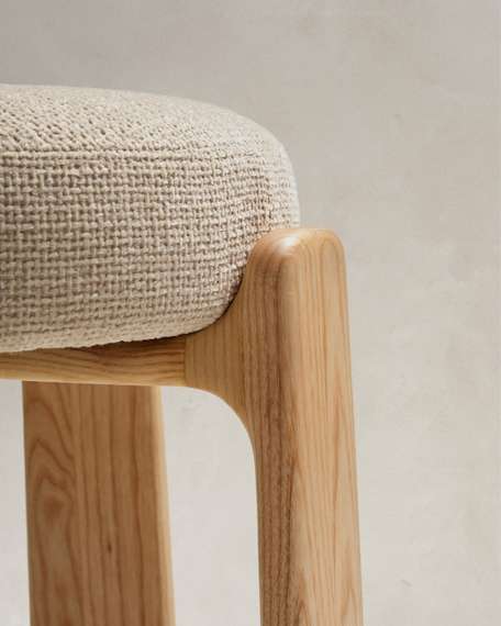 Барный табурет Granite 75 см, бежевый шенилл, массив ясеня в натуральном цвете