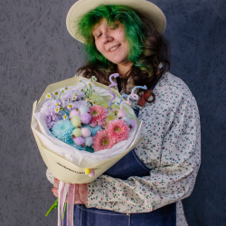 107. Трендовый дофаминовый букет