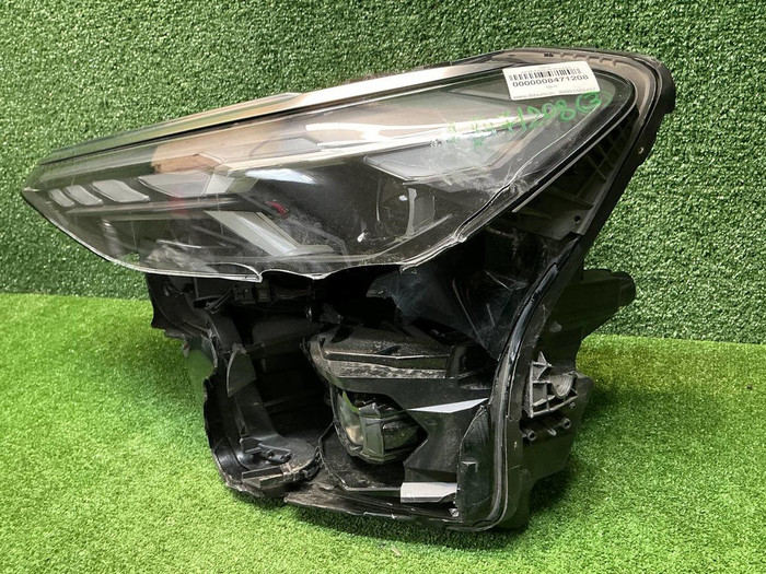 Битая Фара левая Audi Q6 (2022-н.в.) LED