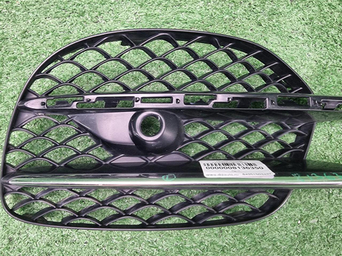Решетка перед. бампера Mercedes S W222 (17-20) AMG
