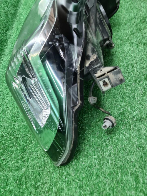 Битая Фара правая Toyota LC Prado 150 (13-17) LED