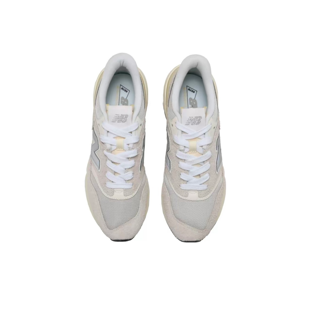 New Balance 997R "Moonbeam"