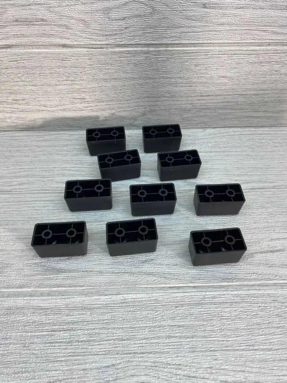 Пластиковые ножки для мебели дивана шкафа тумбочки стола