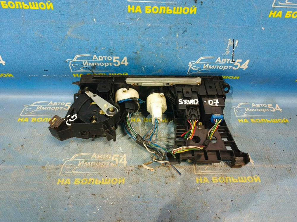 Блок управления климат-контролем TOYOTA CAMRY 1996