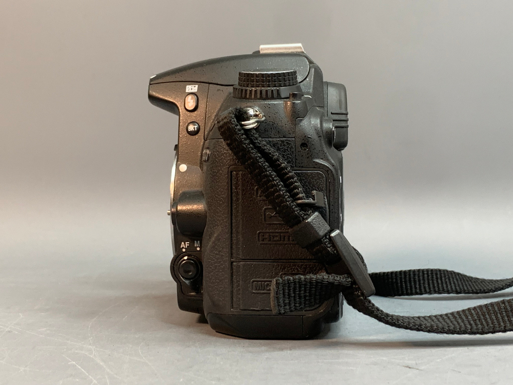 Nikon D7000 17.880 кадров