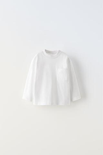 ZARA ОДНОТОННАЯ ФУТБОЛКА С КАРМАНОМ, БЕЛЫЙ