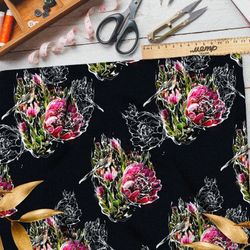 Ткань оксфорд 600 розовые цветы с белым контуром