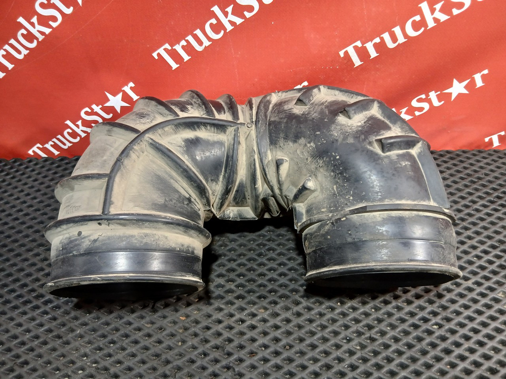 Патрубок воздушного фильтра