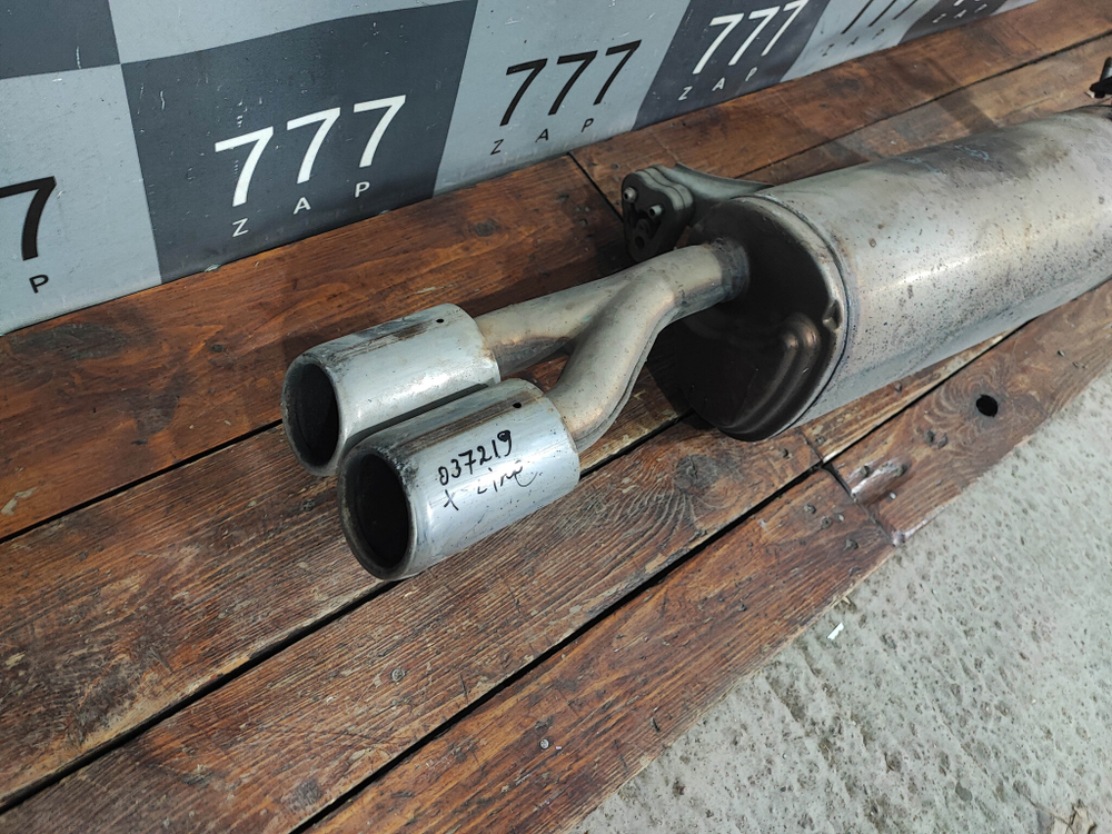 Глушитель основной задняя часть Kia Rio 4 X-Line 17-нв Б/У Оригинал 28710H0500