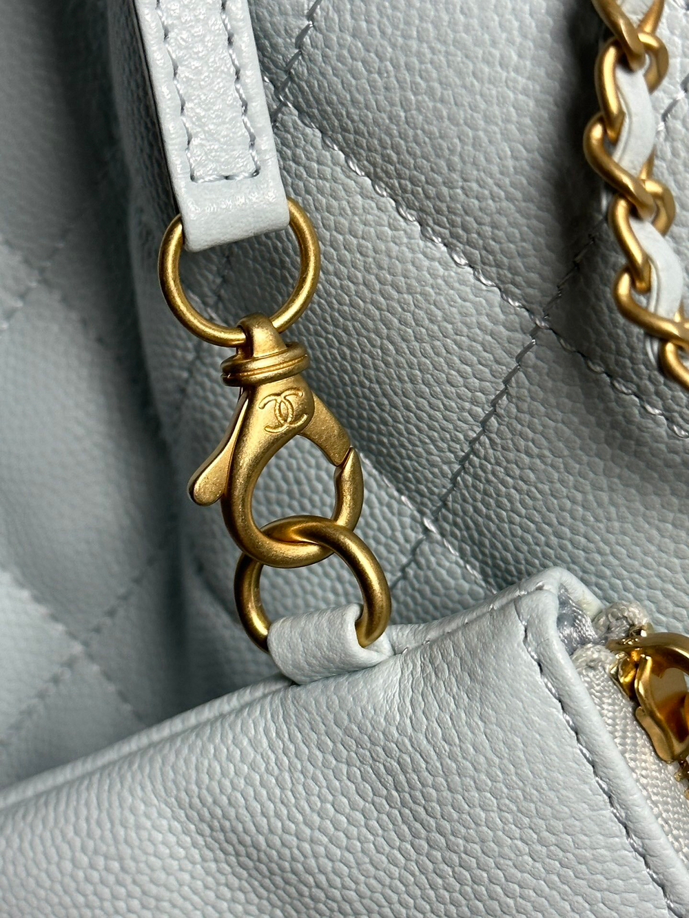 Chanel 25 Medium Handbag 40 cm