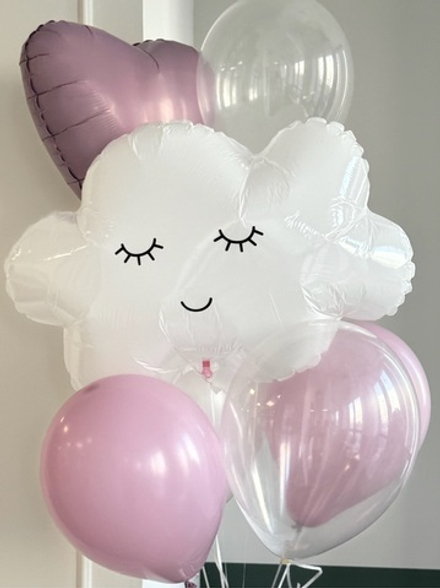 Фонтан из шаров с облаком в розовых оттенках