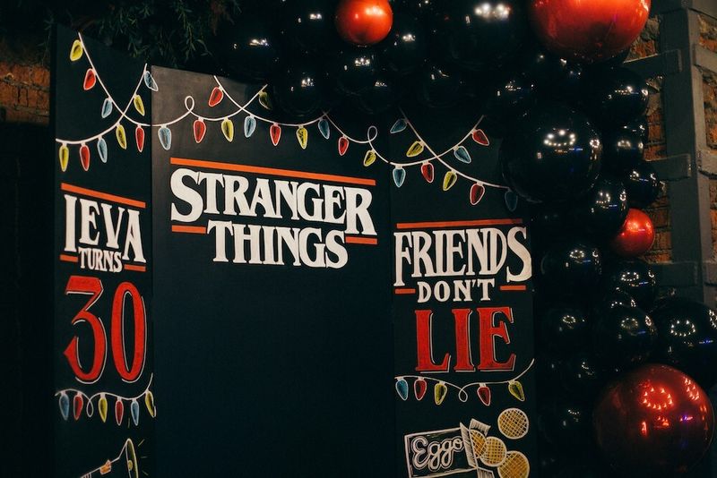 Очень странные дела (video)