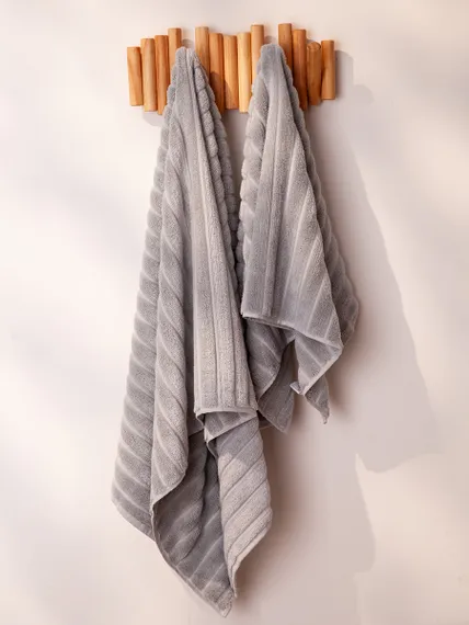 Полотенце банное Waves серого цвета Essential, 70х140 см