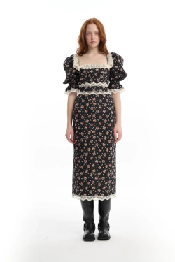 Платье миди с вырезом "каре" черное