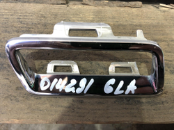 Накладка решетки радиатора Mercedes GLA (X156) 17-20 Б/У Оригинал A1568881200