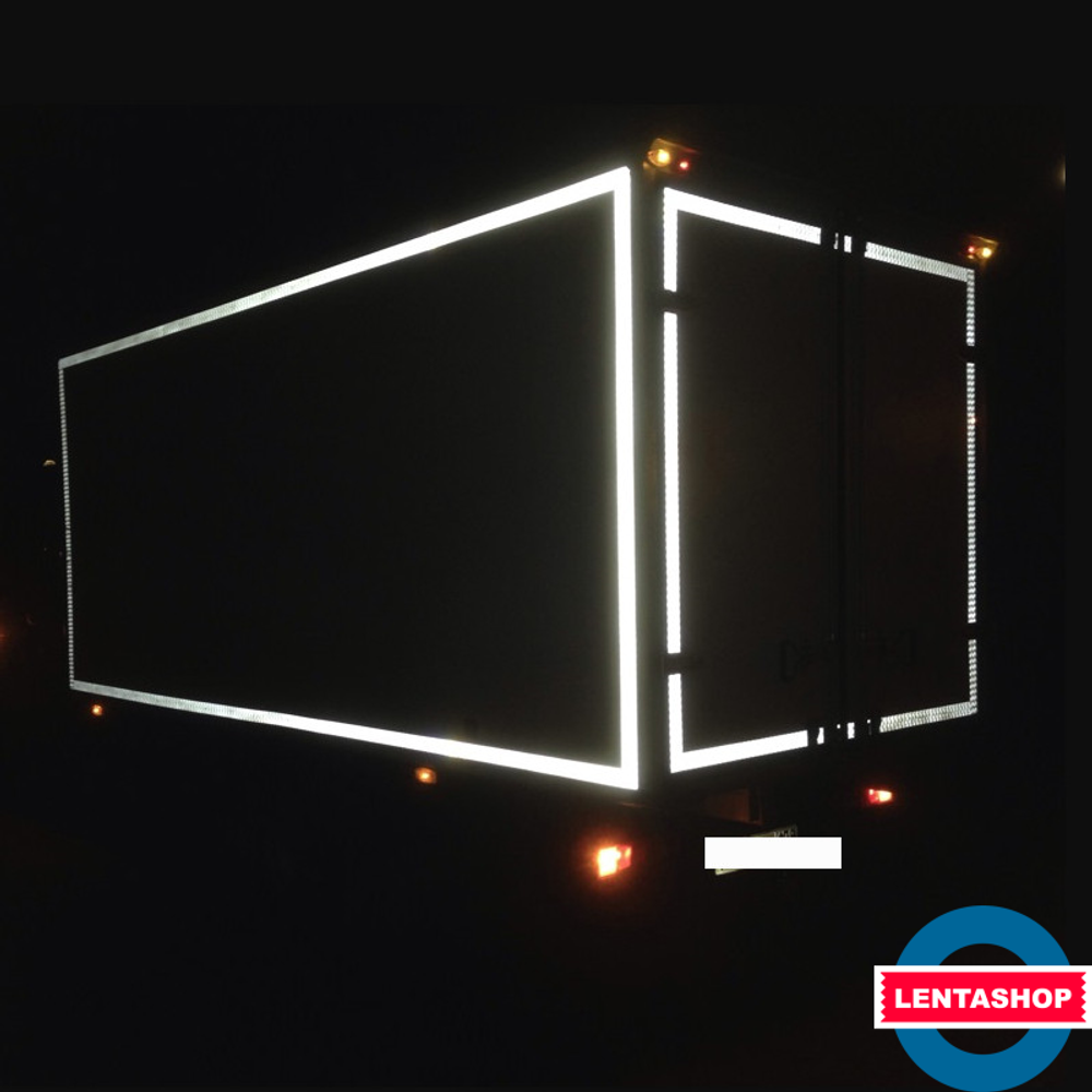 Белая светоотражающая лента 104R для контурной маркировки 50,8 мм х 50 м