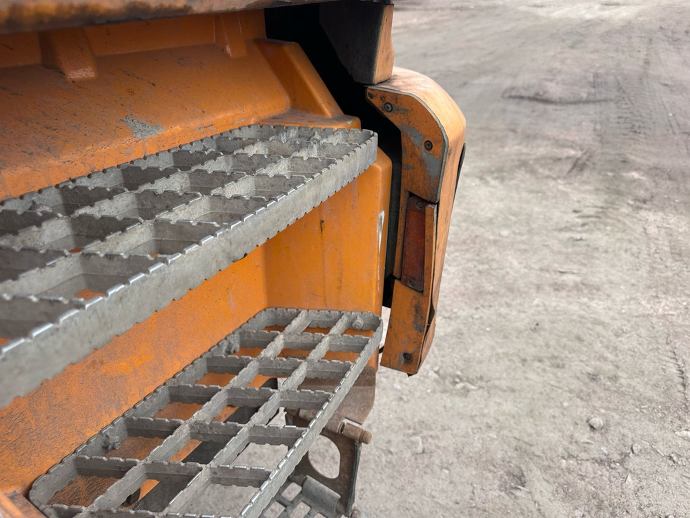 Shacman (Shaanxi) SX* 8x4 Самосвал SX3318DT366 (Дизельный, 11,6 л, 369 л.с., МТ)