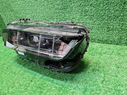 Фара правая BMW X7 G07 (2022-н.в.) LED