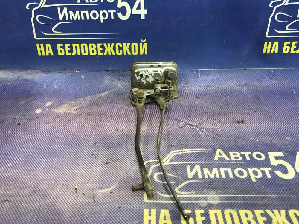 Замок багажника MITSUBISHI PAJERO 1990