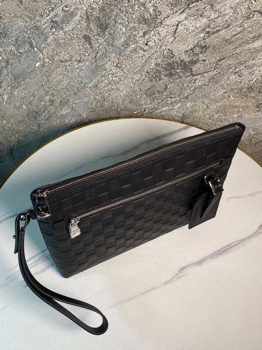 Клатч Louis Vuitton